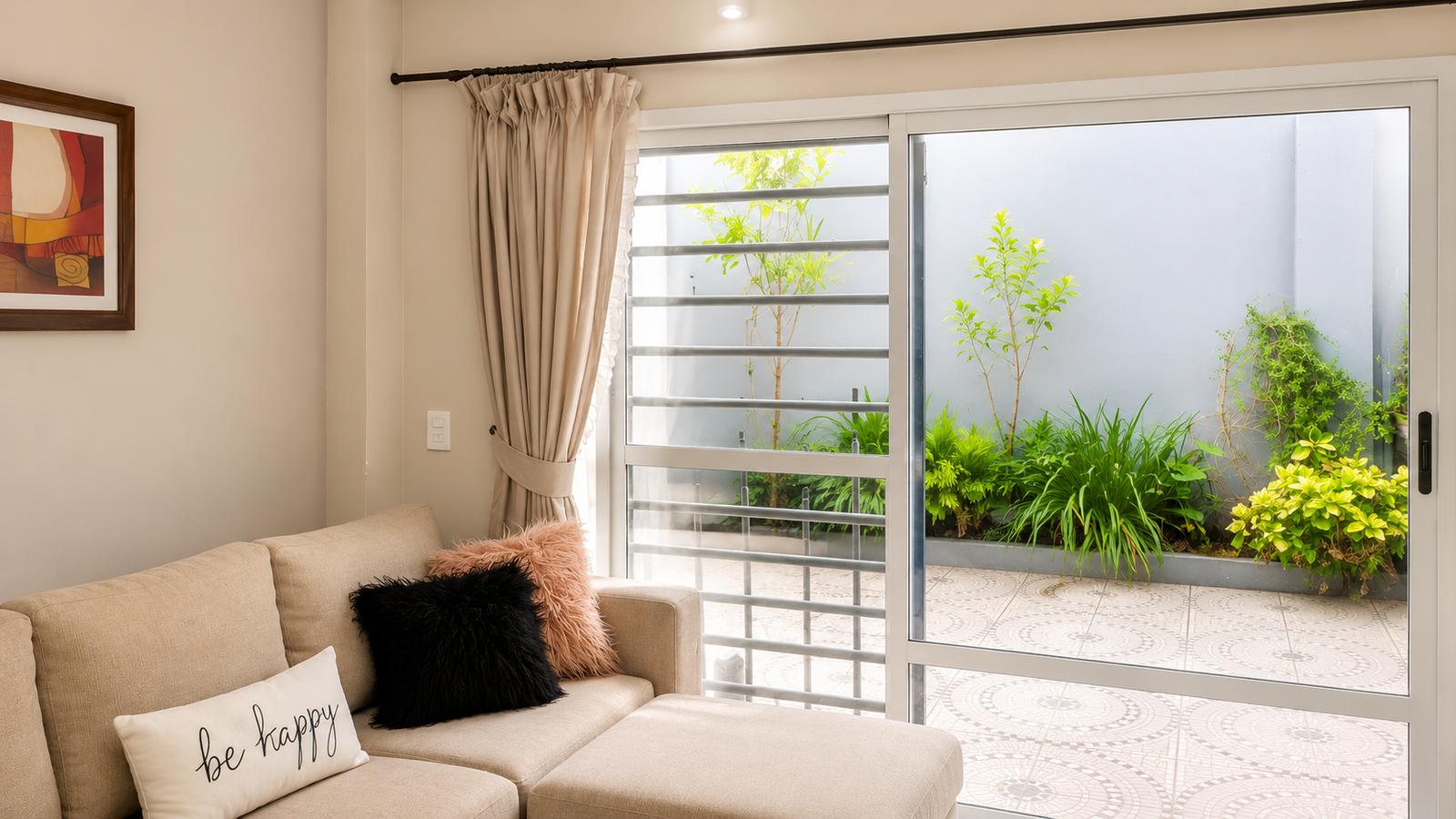 living con salida al patio