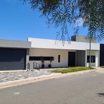 Casa Venta en Ruta E 55 - La Cuesta Barrio Residencial Privado