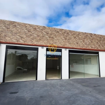 Local Comercial en alquiler en Sauce con 244 m2 a 2 cuadras de la plaza