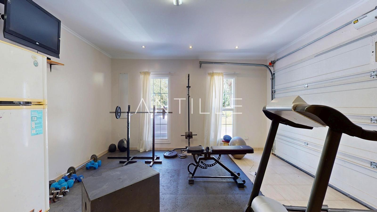 GIMNASIO CASA EN ABRIL CLUB DE CAMPO, HUDSON