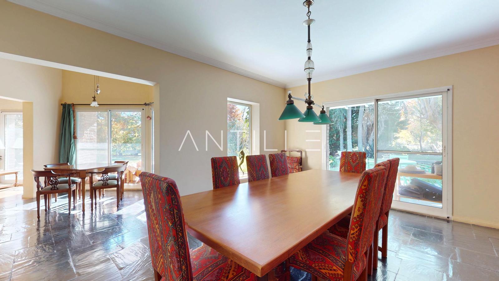 COMEDOR 1 CASA EN ABRIL CLUB DE CAMPO, HUDSON