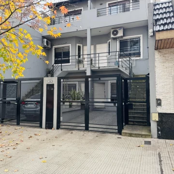 PH tipo Dúplex con parque en Villa Devoto