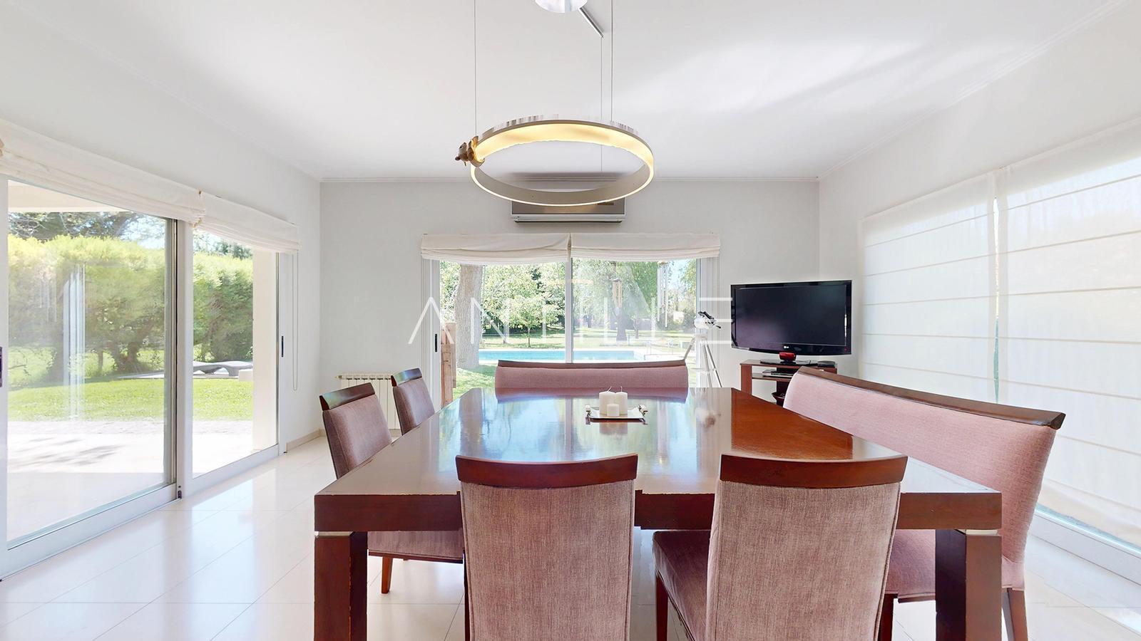 COMEDOR 2 CASA EN ABRIL CLUB DE CAMPO, HUDSON