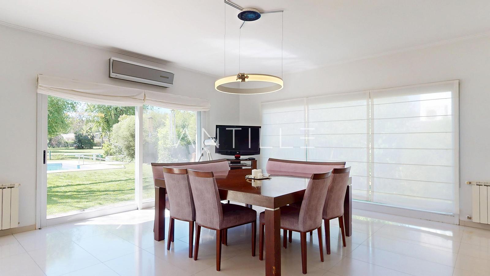 COMEDOR 3 CASA EN ABRIL CLUB DE CAMPO, HUDSON