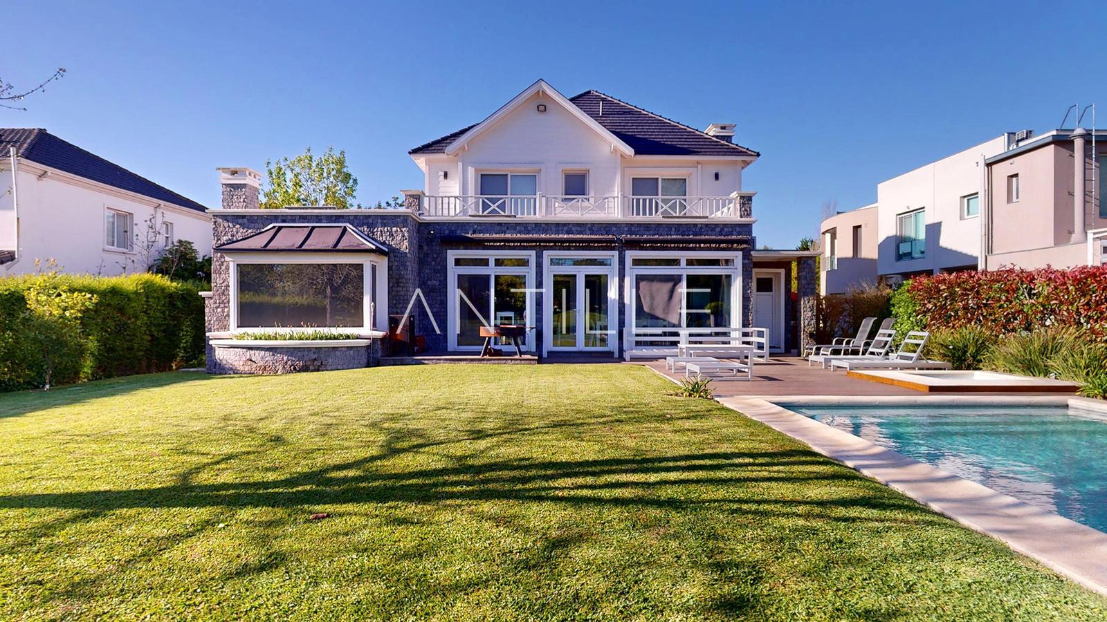 FACHADA 1 CASA EN ABIRL CLUB DE CAMPO, HUDSON