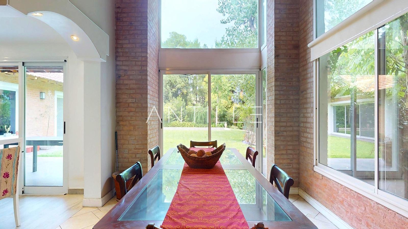 COMEDOR 1 CASA EN ABRIL CLUB DE CAMPO, HUDSON