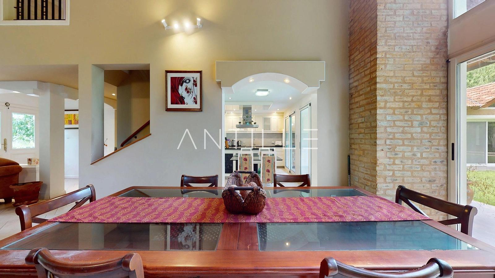 COMEDOR 3 CASA EN ABRIL CLUB DE CAMPO. HUDSON