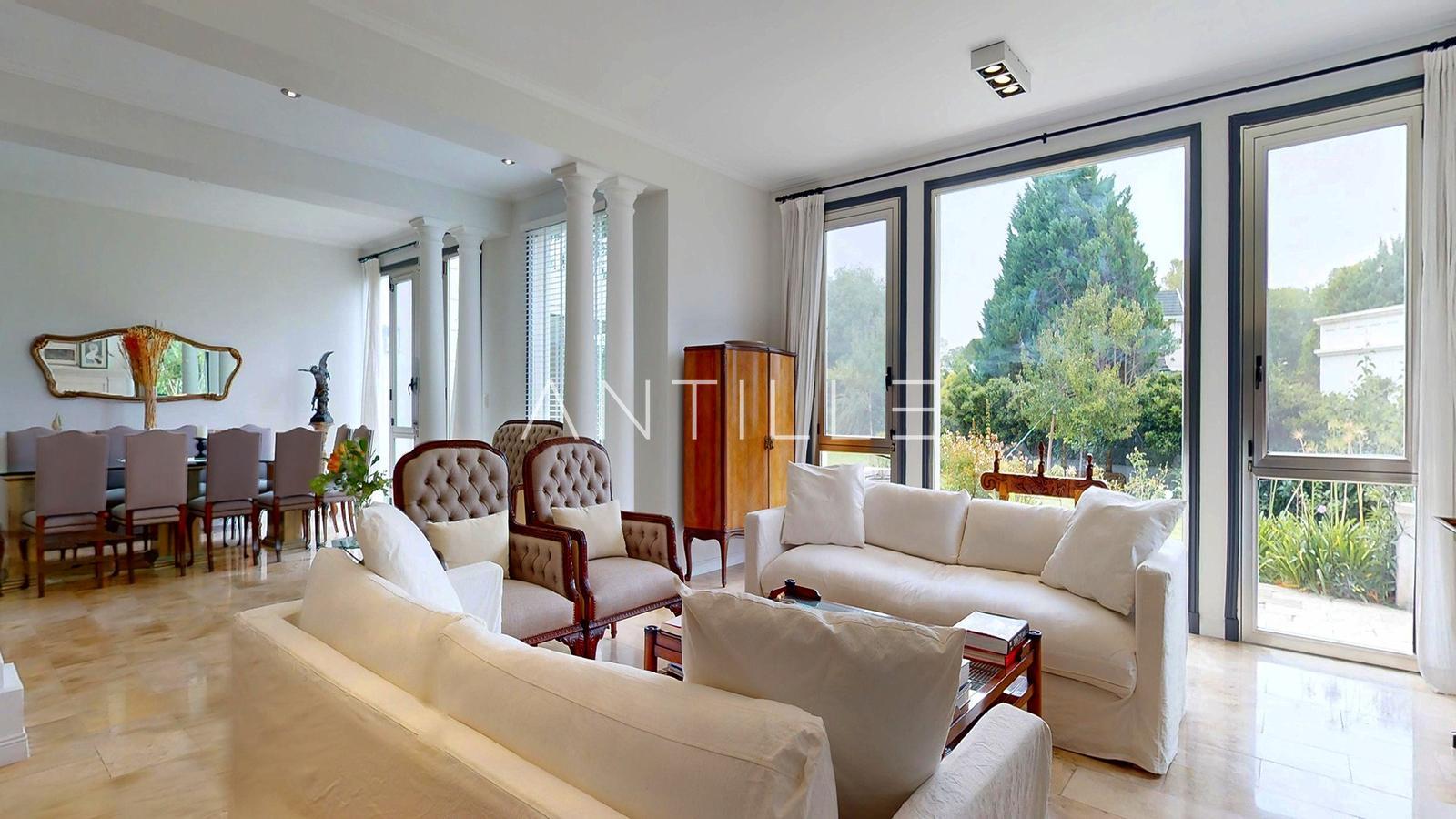 LIVING 5 CASA EN ABRIL CLUB DE CAMPO, HUDSON
