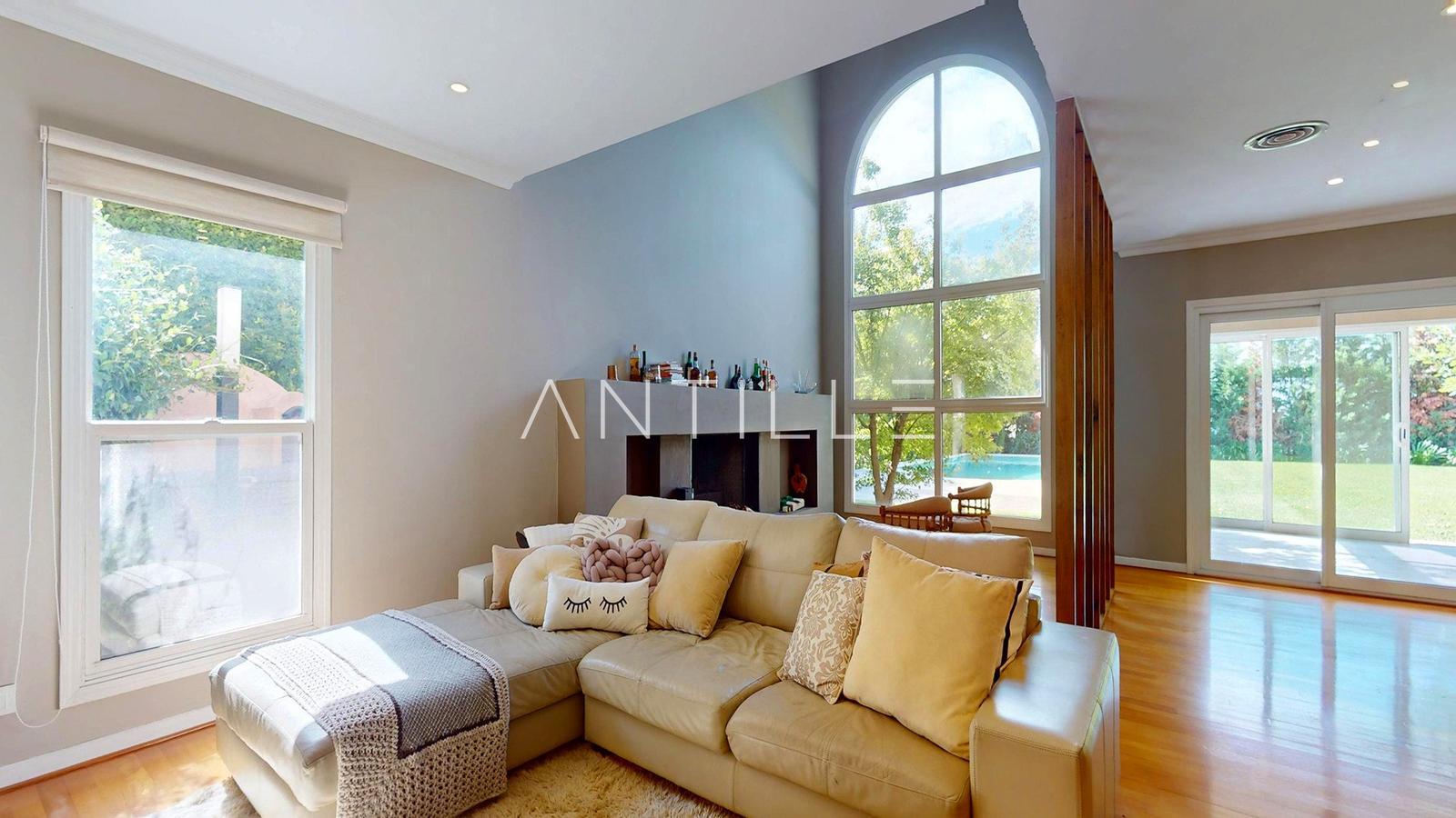 LIVING 1 CASA EN ABRIL CLUB DE CAMPO, HUDSON