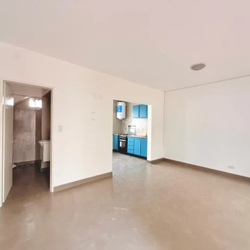 Departamento de 3 ambientes en venta planta baja con patio en lujan centro