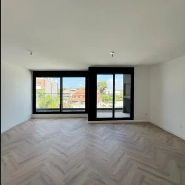 Alquiler de apartamento dos dormitorios con terraza con parrillero en Barra de Carrasco, Montevideo