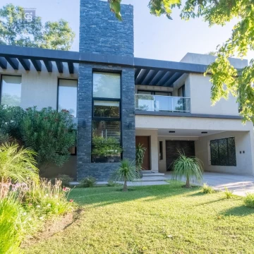 Casa 3 dormitorios en Country Los Molinos