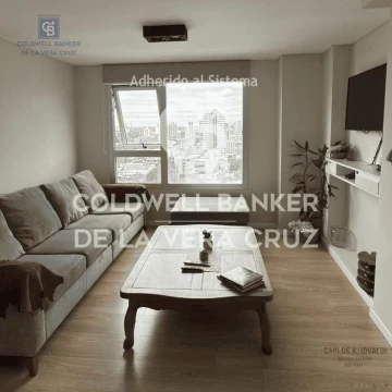 Departamento de tres habitaciones sobre boulevard