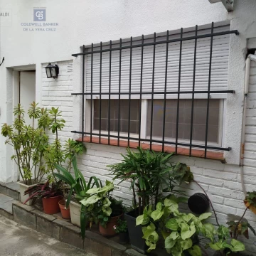 Interno zona centro.Tres dorm. Piscina. 