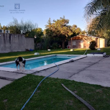Casa - Quinta con Gran Terreno en Rincon Norte