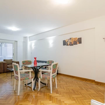 3 ambientes - Retiro - Venta c/renta .