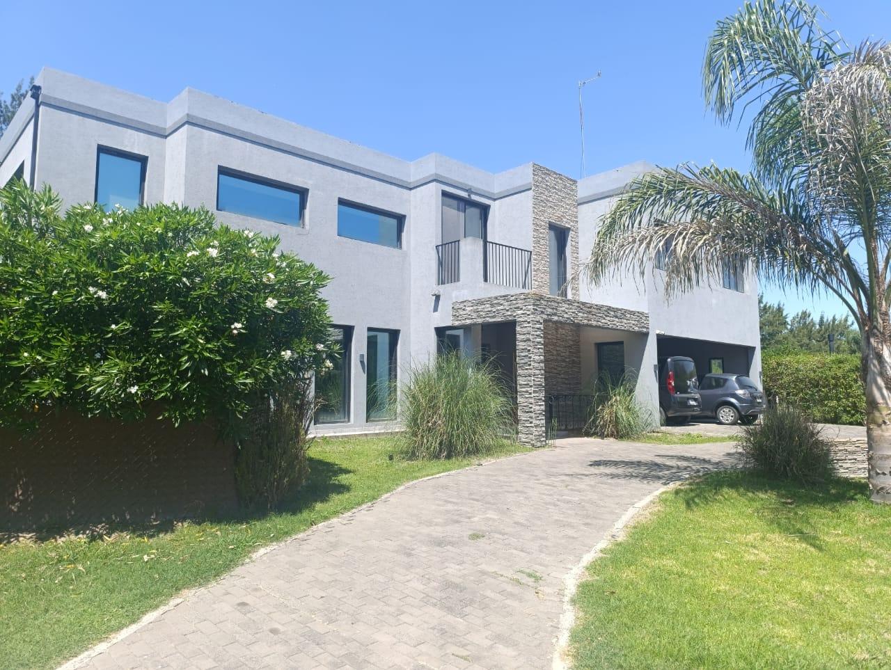 Casa en barrio san matias de 5 ambientes - Principal