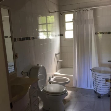 1780586659.jpg
