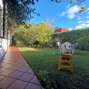 Venta casa 6 ambientes Villa Celina
