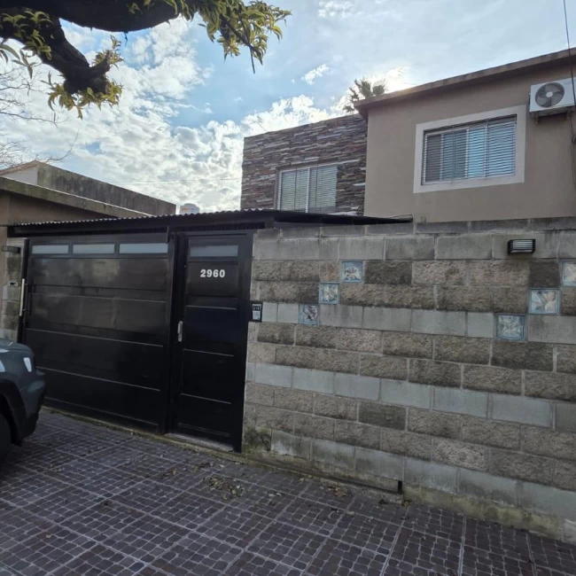Casa en Temperley Este venta 4 ambientes