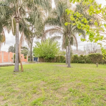 Venta Terreno Triple Frente en Castelar - Toma Permuta - Ideal inversor
