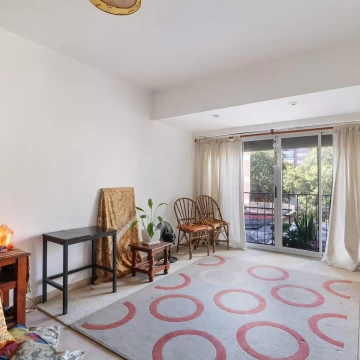 En Venta, Ramos Mejía, Departamento 2 Ambientes, Reciclado y Muy Luminoso. Apto Crédito. Apto Prof.