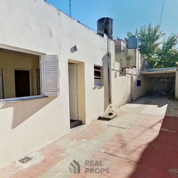 VENTA PH 2 AMBIENTES  CON PATIO EN SAN MARTIN PROVINCIA DE BUENOS AIRES