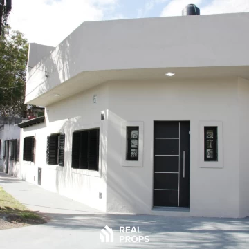 PH en Venta de 3 ambientes con patio, terraza y parrilla en Villa Ballester