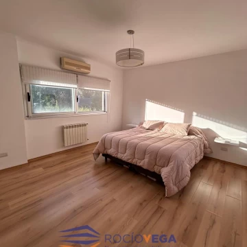 1780597478.jpg