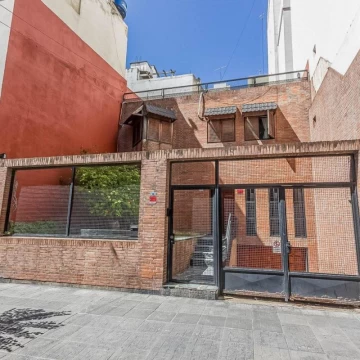 Venta - Casa 5 amb en Almagro / Lote - Permuta