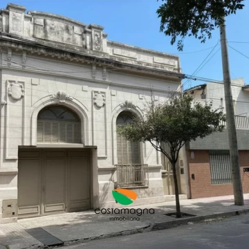 Venta Departamento un dormitorio y galpón en Pueyrredon