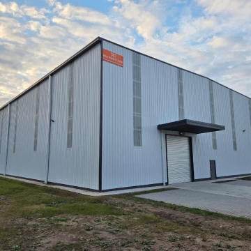 Depósito de 1956 m2 en Parque Industrial Ruta 6