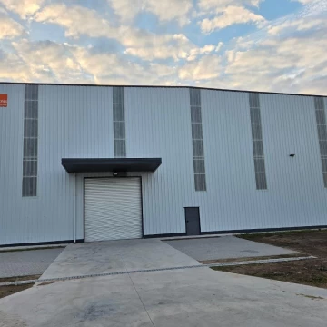 Depósito de 978 m2 en Parque Industrial Ruta 6