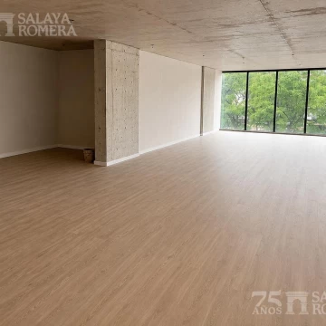 Oficina en Olivos-Vias/Rio