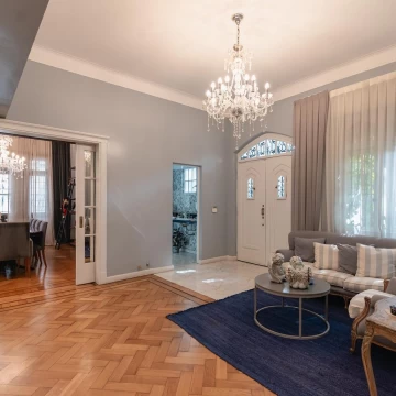 Exclusiva Casa 6 ambientes, en venta | Belgrano