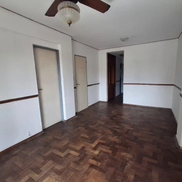Semipiso de 2 dormitorios en alquiler con balcón al frente 9 de Julio 1500 Rosario