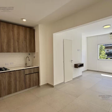 Venta Departamento Monoambiente al frente refaccionado a nuevo en Palermo