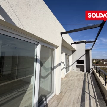 Departamento  alquiler en Zug Caamaño - tres ambientes con balcon