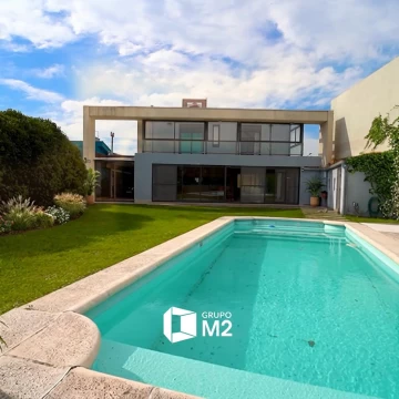 B 7 soles -  Exc. casa en Venta de 4 dormitorios c/ galeria cerrada y pileta!!!