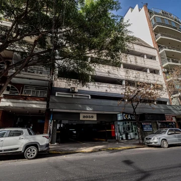 Cochera Cubierta - Recoleta - Venta