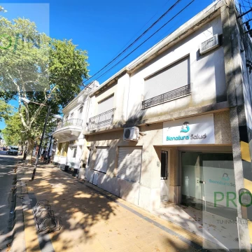 Consultorios / oficinas y departamento en microcentro