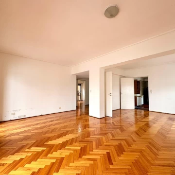 Departamento en alquiler 4 ambientes con dependencia