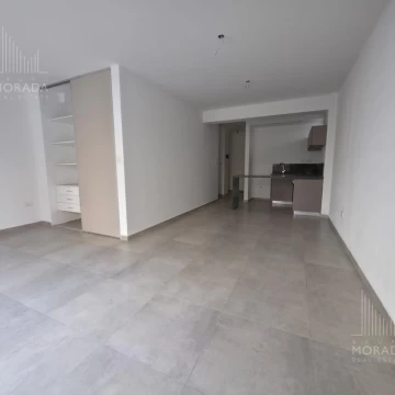 Departamento con balcon y pileta en Flores