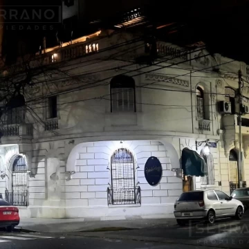 Venta Petit Hotel de Estilo Francés en el Centro de Belgrano.