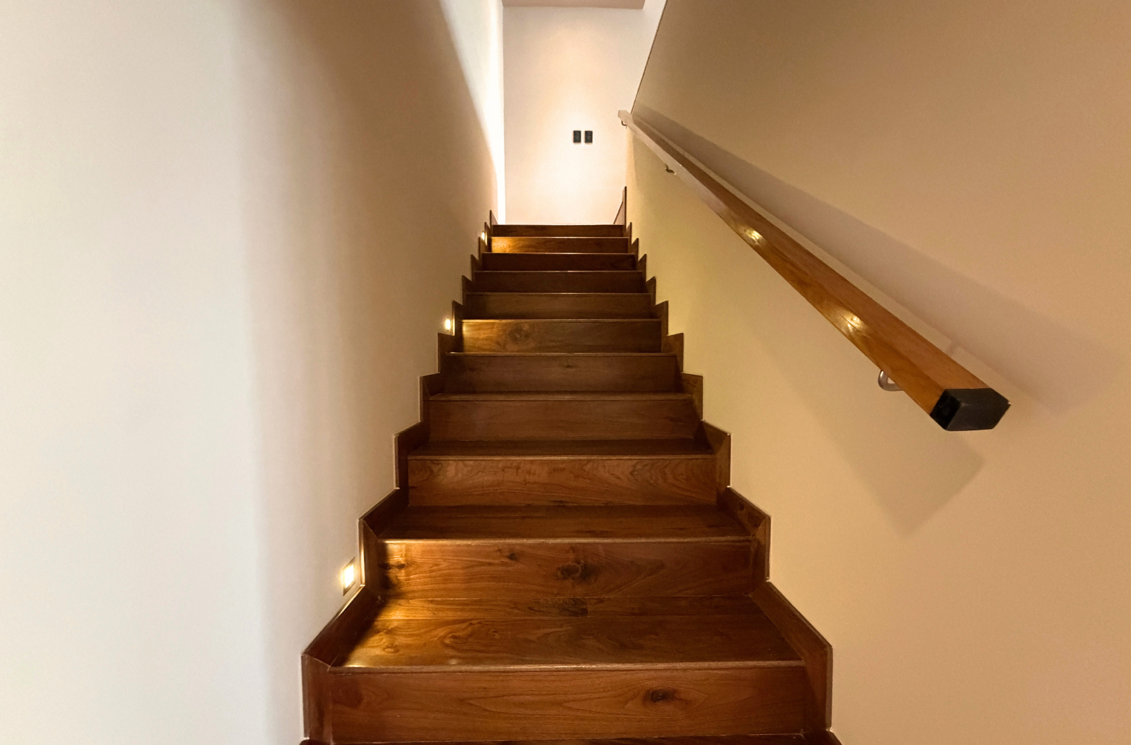 penthouse-renta-polanco-escaleras-nivel.2.png