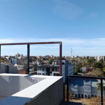 Tigre 2 AMB. Cochera. Pileta Propia. Terminado