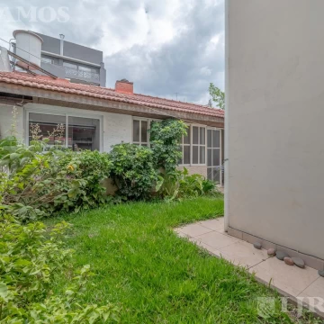 Hermoso Ph tipo casa, 4 amb. - Jardín - Quincho 