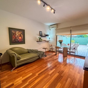Venta departamento monoambiente con gran terraza propia en Belgrano 