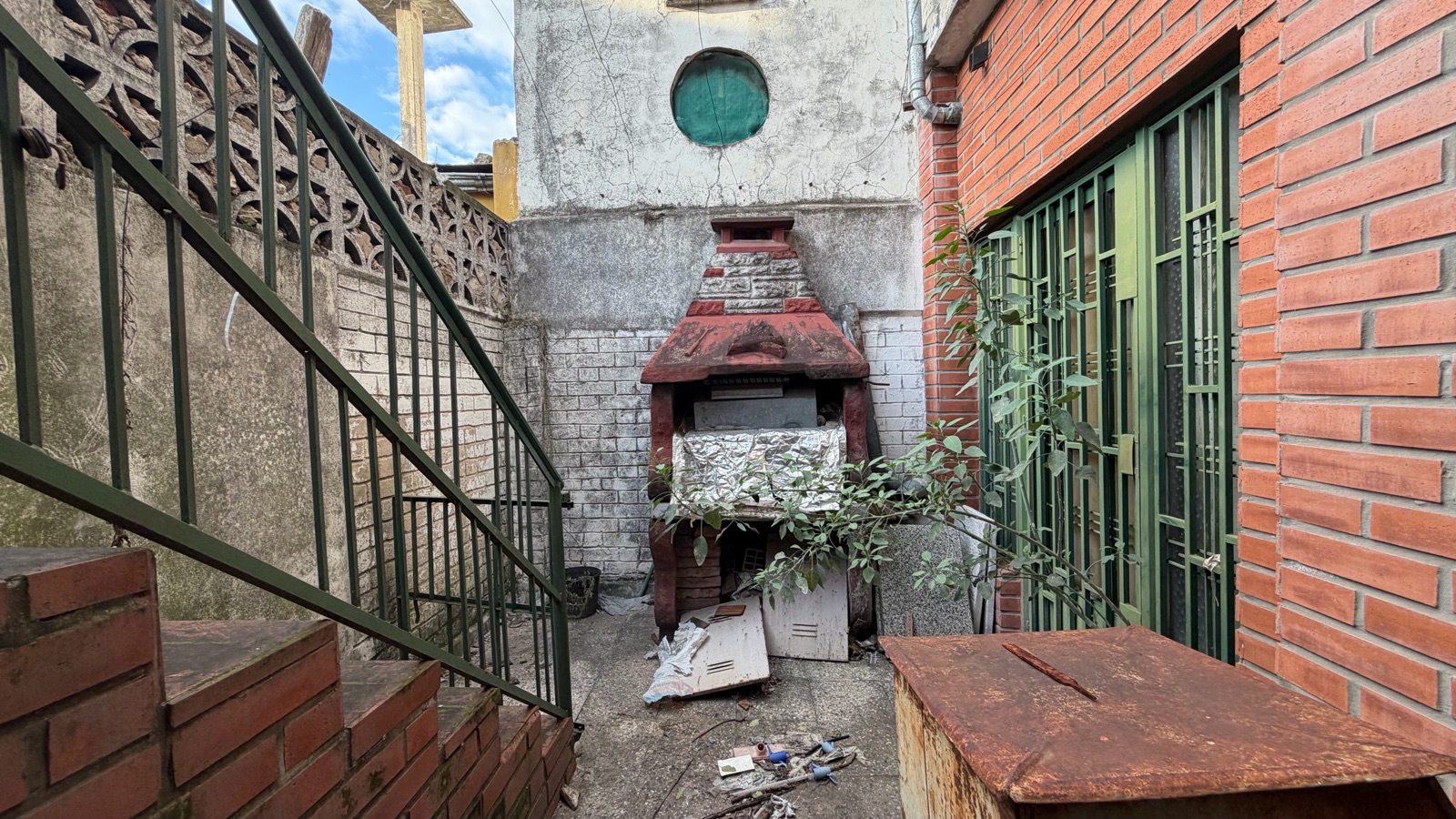 image 32