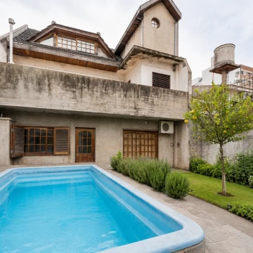 Casa | 7 ambientes | 3 plantas | piscina | San Justo Centro